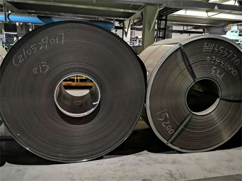 Hot-Rolled-Coils-in-Stock