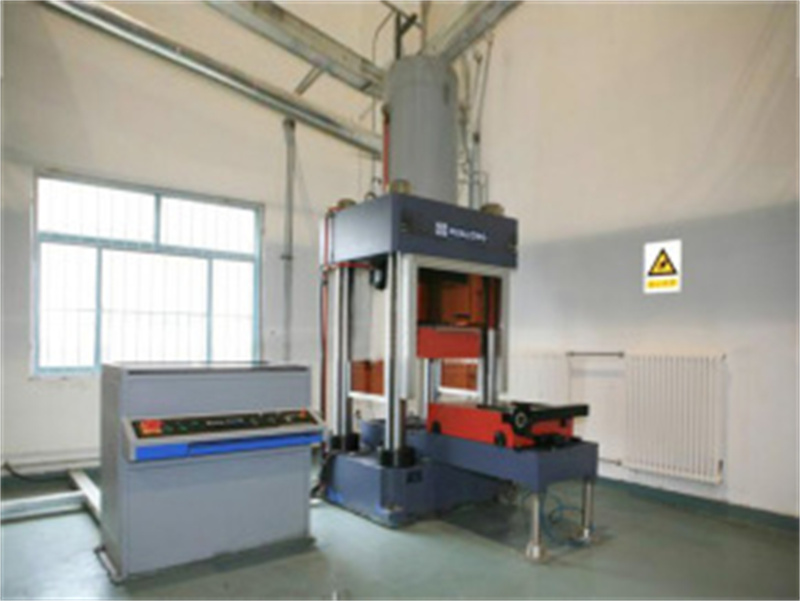 Microcomputer controlled steel pipe flattening testing machine10c