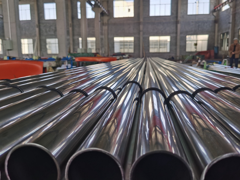 Stainless-Steel-Pipes3f5h